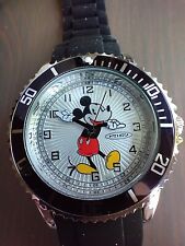Mickey mouse montre d'occasion  Vélizy-Villacoublay