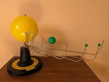 Usado, Modelo vintage del sistema solar Hubbard modelo 200 Orrery segunda mano  Embacar hacia Argentina