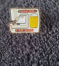 Pin pin badge d'occasion  Gournay-en-Bray