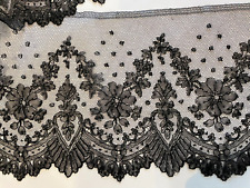 Chantilly lace with d'occasion  Expédié en Belgium
