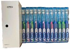 Paquete de 12 cepillos de dientes manuales compactos suaves para adultos multicolores con indicador oral-B 30 segunda mano  Embacar hacia Mexico