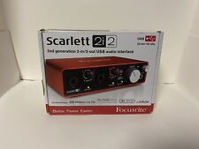 Usado, Interface de áudio Focusrite Scarlett 2i2 2ª geração 2x2 USB C MOSC0025 vermelha comprar usado  Enviando para Brazil
