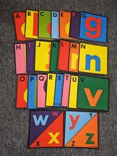 ABC 10"" x 10"" cuadrados alfombra fonética 24 azulejos alfabeto aula preescolar segunda mano  Embacar hacia Argentina