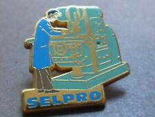 Pin pin badge d'occasion  Expédié en Belgium