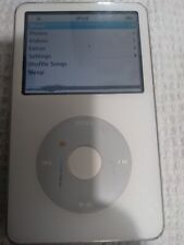 Apple iPod - 5ta Generación - Modelo A1136 - Enciende/congela la pantalla segunda mano  Embacar hacia Argentina