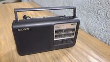 Sony ICF-38 AM FM portátil rádio 2 bandas cabo de alimentação AC/DC ou 4 AA testado comprar usado  Enviando para Brazil