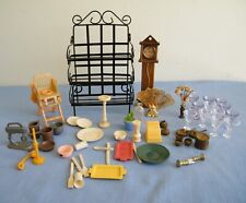 Lote de acessórios vintage em miniatura para casa de bonecas sortidos - prateleira, cadeira alta, copos comprar usado  Enviando para Brazil