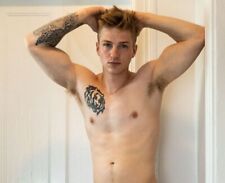 Handsome male nude d'occasion  Expédié en Belgium
