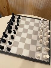 Dgt electronic chess d'occasion  Expédié en Belgium