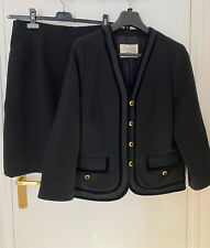 Tailleur jupe veste d'occasion  Aubignan