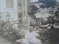 Boston Ma Antiguo Foto temprano 1900s Lindo Bebé Plegable césped silla porche segunda mano  Embacar hacia Spain