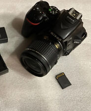 Usado, Kit de cámara réflex digital Nikon D5600 24 MP DSLR 18-55 mm AF -P VR lente 64 GB segunda mano  Embacar hacia Argentina