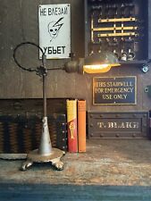 Abajur de mesa industrial ferro fundido base pé de garra O C branco hubbell sombra steampunk, usado comprar usado  Enviando para Brazil