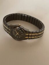 Relógio de pulso feminino preto e dourado elástico quartzo comprar usado  Enviando para Brazil