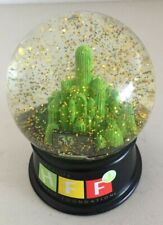 Herbalife snow globe d'occasion  Expédié en France