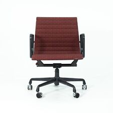 Cadeira de escritório 1998 Herman Miller Eames alumínio grupo gerenciamento quadro vermelho e escuro comprar usado  Enviando para Brazil