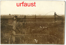 Foto de arame farpado vista de trincheira alemã da Primeira Guerra Mundial em direção a St. Laurent com casca comprar usado  Enviando para Brazil