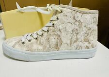 Sneakers donna usato  Novara