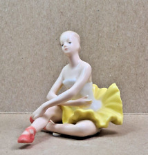 Ballerina seduta porcellana usato  Afragola