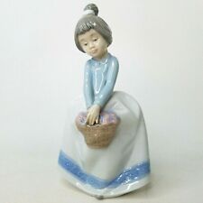 Lladro nao girl for sale  Shipping to Ireland