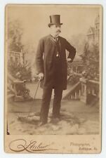 Cartão de armário antigo da década de 1880 Dapper Man com bigode chapéu bengala Belém, PA comprar usado  Enviando para Brazil