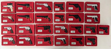 1:2.5 25 PIECE SMITH WESSON TOKAREV VEKTOR BROWNING GUNS AND REVOLVERS for sale  Shipping to South Africa