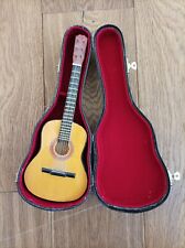 Soprammobile chitarra acustica usato  Genova