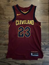 Camiseta de basquete Lebron James autêntica Cleveland Cavaliers Nike pequena 40 comprar usado  Enviando para Brazil