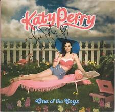 Usado, Álbum autografado de um dos meninos por Katy Perry com inscrição "Love" BAS comprar usado  Enviando para Brazil