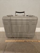 Tundra carrying case for sale  Wildwood