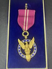 Medalla al Mérito de la Segunda Guerra Mundial, otorgada por el presidente a civiles segunda mano  Embacar hacia Argentina