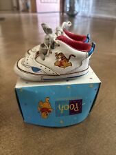 Zapatos de colección Winnie the Pooh para niños pequeños con suela suave talla 3 Disney Pooh y Tiger años 90 segunda mano  Embacar hacia Argentina