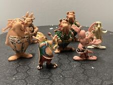 Lot figurines huilor d'occasion  Servian