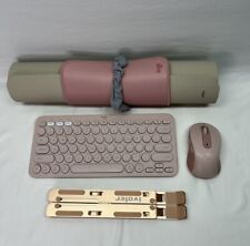 Lote de materiais de escritório laptop riser mesa pad Logitech teclado e mouse ouro rosa 🦄 comprar usado  Enviando para Brazil
