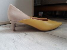 Small heel two for sale  NEWCASTLE