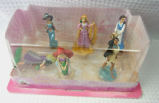 Juego de 6 figuras de princesas de la tienda Disney Jazmín Rapunzel Ariel Aurora Pocahontas Bella segunda mano  Embacar hacia Argentina