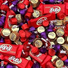 Variedade de doces de chocolate para o Dia das Mães - HERSHEY'S, ROLO, REESES, KITKAT, 2 LBs comprar usado  Enviando para Brazil