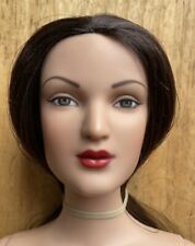 Tonner brunette articulated d'occasion  Expédié en Belgium