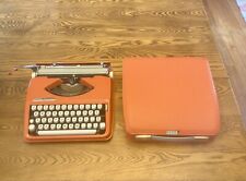 Máquina de escribir portátil vintage HERMES ROCKET (bebé) naranja mediados de siglo  segunda mano  Embacar hacia Mexico