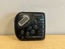 Rádio Walkman Sony SRF-M32 Pequeno Portátil Digital AM/FM Preto com Clipe de Cinto, usado comprar usado  Enviando para Brazil