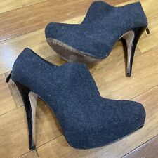 Vince camuto gray for sale  Ellsworth