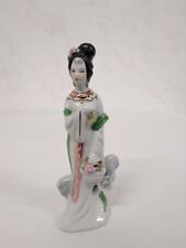 Statuette femme asiatique d'occasion  Meximieux