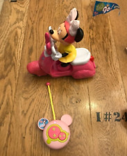 Disney minnie scooter d'occasion  Vailly-sur-Aisne