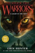 Warriors: The Broken Code #6: A Light in the Mist por Hunter, Erin comprar usado  Enviando para Brazil