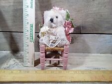 Easter Teddy Bear on a Pink Wooden Wicker Chair comprar usado  Enviando para Brazil