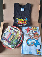 Suprimentos para festas Toy Story pratos, guardanapos, balões, velas e camiseta tamanho 2T, usado comprar usado  Enviando para Brazil