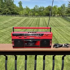 Usado, Antigo Boombox vermelho brilhante Sharp QT-242 (R) portátil rádio FM AM deck cassete  comprar usado  Enviando para Brazil