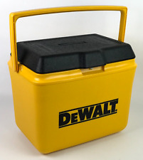 Pequeño enfriador personal vintage DeWalt Tools negro/amarillo camarera de goma caja de leche segunda mano  Embacar hacia Mexico