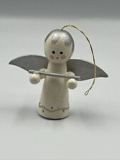 Ángel de madera blanco plateado tocando una flauta adorno de Navidad decoración navideña segunda mano  Embacar hacia Argentina