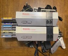 ¡Lote de 2 consolas Nintendo NES-001 con juegos, cables, pistola y controladores! ¡LEE! segunda mano  Embacar hacia Mexico